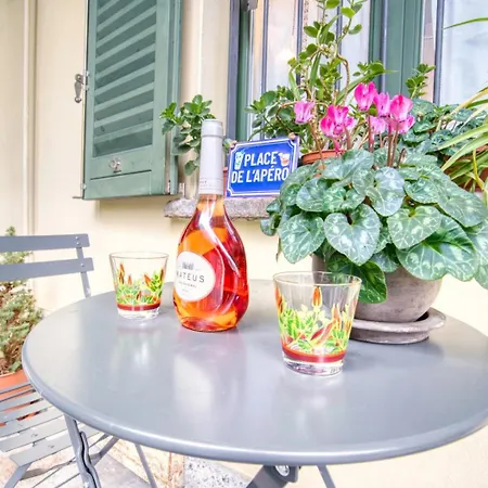 Charming Park - Center - For 5 Guests - Brand New Bathroom