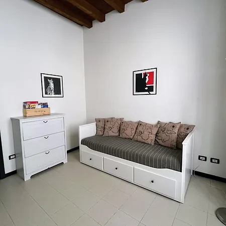 Charming Park - Center - For 5 Guests - Brand New Bath Lägenhet Milano