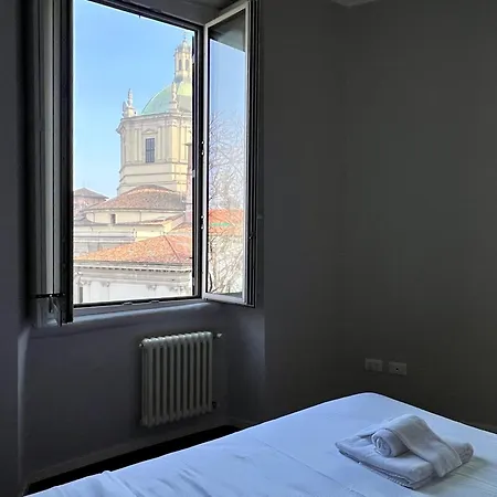 Big Historical Colonne Apartment Milan