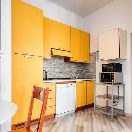 Joivy Stylish 2-bed Flat, Easy Access To Centre Apartamento Milán