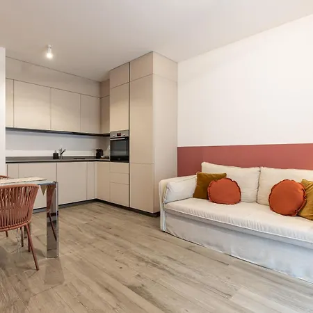 Beplace In Chinatown Apartment *