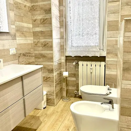 Apartman Lovely 2 With Small Garden *