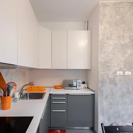 Apartment Moderno A 2 Minuti Dalla Metro *