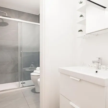 Compact And Charming Porta Venezia Milan