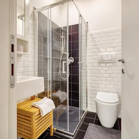 Hostmate - - Corso Xxii Marzo *