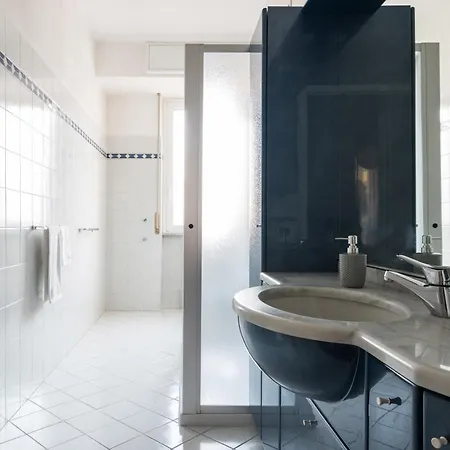 Il Bilocale Con Terrazzo Dei Marchesi ミラノ