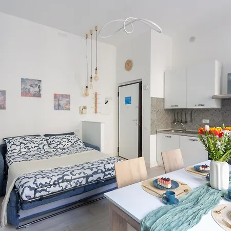 公寓 Ourjoy & Skyjoy Condo Units - Via M Gioia, 47 - Strong Wifi, 1 Private Parking, Central Station, Milan