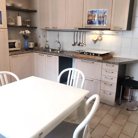 Апартаменты Isola Di Chinatown Area Pedonale