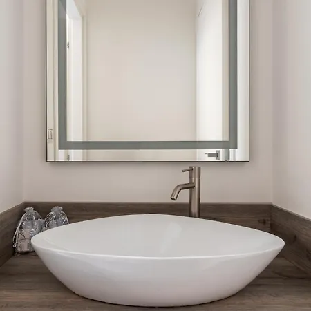 Nuovo Bilocale Appena Ristrutturato Vicino Darsena *