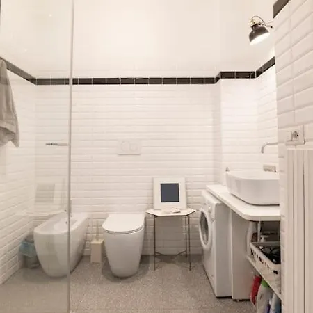 公寓 New Elegant Flat 3 Min From Station. *