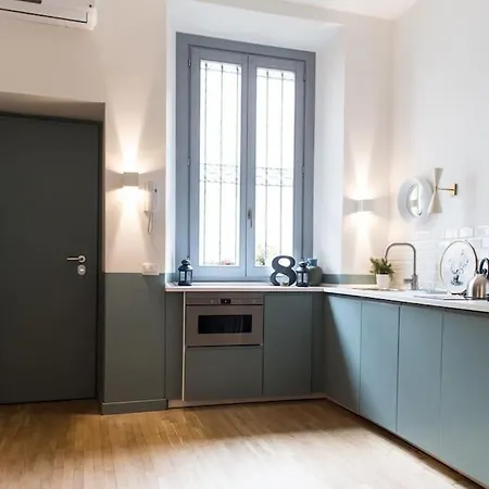 New Elegant Flat 3 Min From Station.