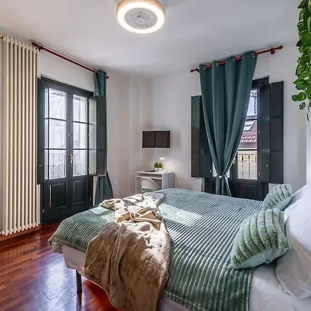 아파트 Close To Duomo Lovely City Center Flat