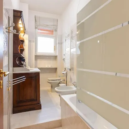 Italianflat - Tolstoi M4 - Large 1 Bedroom Balcony Daire