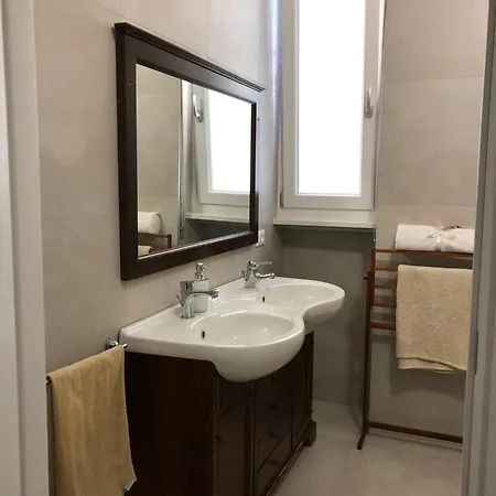Bilocale In Bande Nere-metro Rossa Duomo Apartament Mediolan