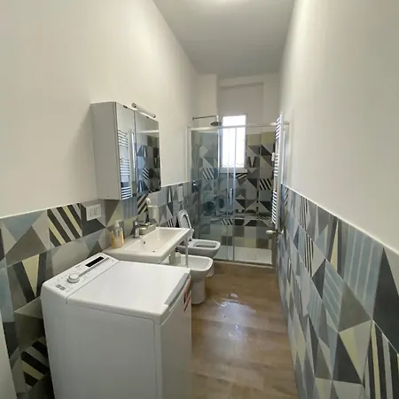 Daniela's Spazioso Ai Navigli *