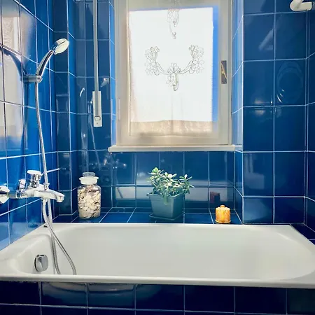 Stanza Cristina E Patrizia Fiere E Moda Affittacamere