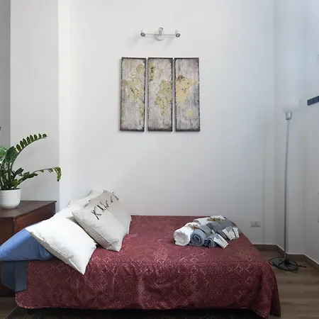Vakantiehuis Ambrosia Home, Moderno Loft Tra Navigli E Bocconi - Daniele Milaan