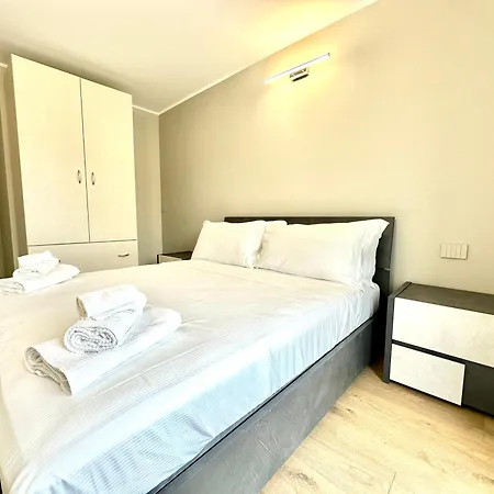 Be-c0 Sempione Luxury Apartman *