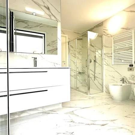 Be-c0 Sempione Luxury Apartman *