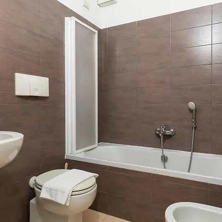 Xenia - Elegant 10 Min From Linate Mediolan