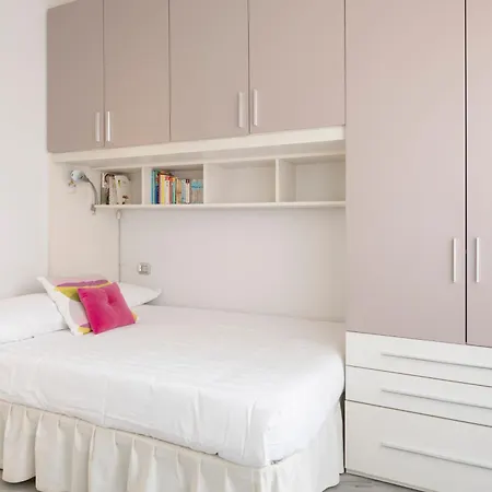 Apartament Adorable Centre, 2 Bd, 4 Guests Mediolan