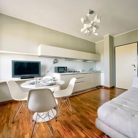 Station - Fashion Design Rooftop