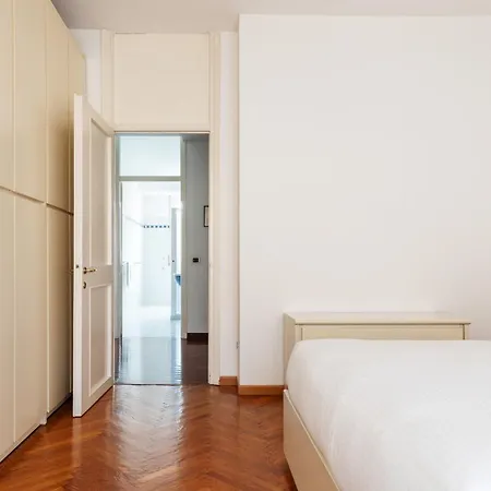 Il Bilocale Con Terrazzo Dei Marchesi アパート ミラノ
