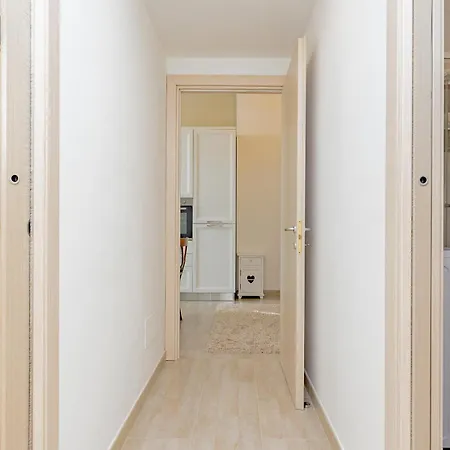 2 Bedroom - Buzzi Hospital, Sempione, Mico, 100mt Metrom5 * Mailand