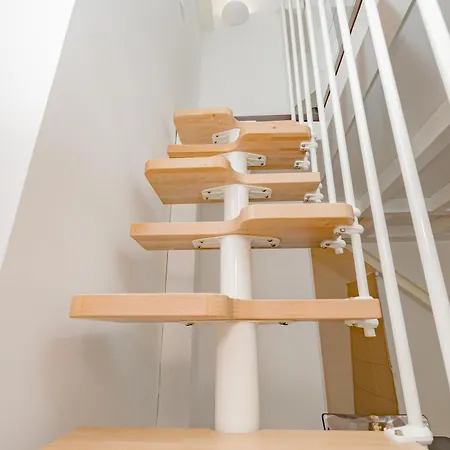 Barbara's House - Navigli - 2 Km From Duomo Appartamento *