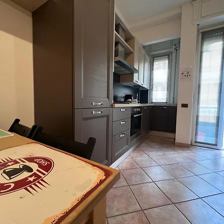 Appartamento Kibilu - Piazzale Archinto 1 - Stazione Garibaldi - Zona Isola Milano