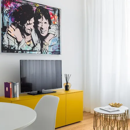 San Babila Design R&r Апартаменты *