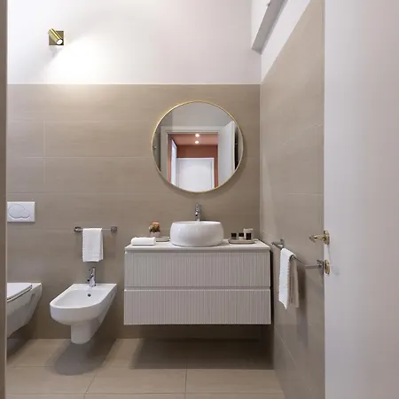 Fifty Eight Montenapoleone Two Bedrooms شقة