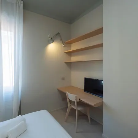Ihost - Stendhal 49 Apartamento Milán