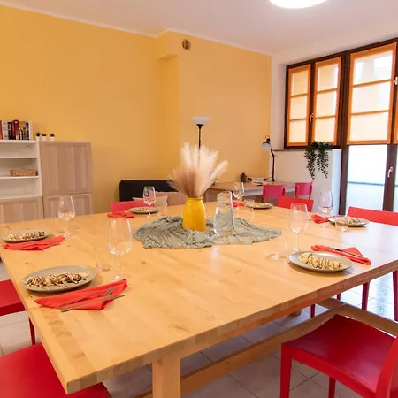Ihost - Tobagi 8 Milano