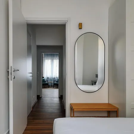 Joivy Chic 3-bed Flat Near Colonne Di San Lorenzo