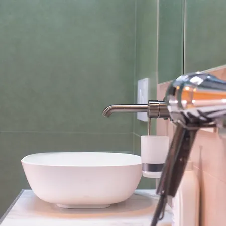 Pink Flamingo Balcony By Station Apartment *