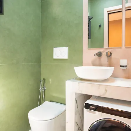 Pink Flamingo Balcony By Station Apartment Milan