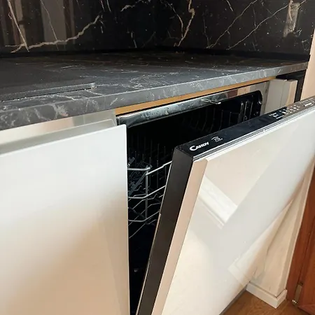 Artstay - Free Parking, Luxury Apt, M5, Sauna Διαμέρισμα