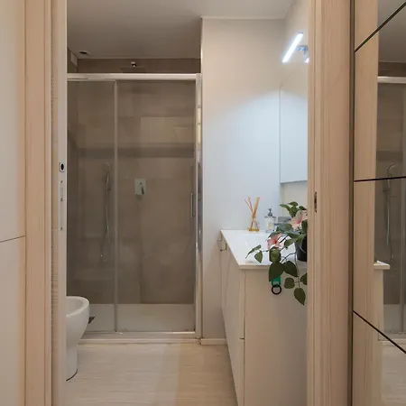 Ihost - Toscanelli 10c Милан