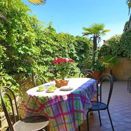 Apartamento Romantico Attico Con Terrazzo In Centro Milán