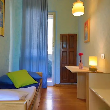 Romantico Attico Con Terrazzo In Centro Apartamento