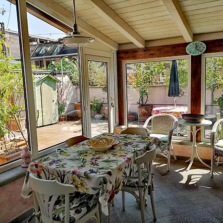 Lägenhet Centrale-luxury With Garden Terrace