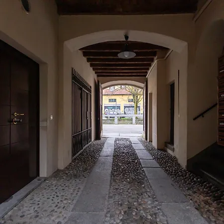 Flora 57 - Splendido Loft Nel Cuore Dei Navigli