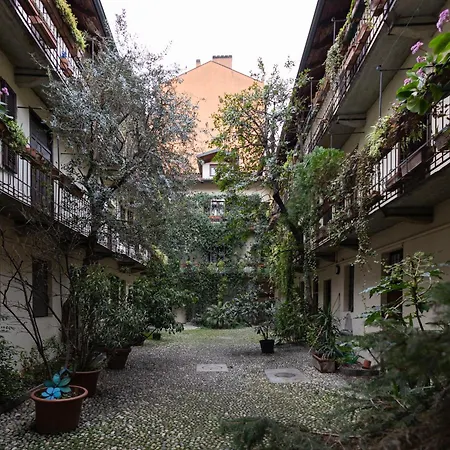Flora 57 - Splendido Loft Nel Cuore Dei Navigli Lejlighed