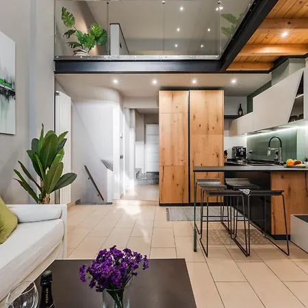 The Skyline Loft - Bosco Verticale Area Apartment Milan