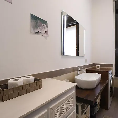 Apartment Mila Via Lecco Milan