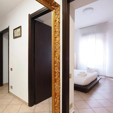 Apartment Mila Via Lecco *