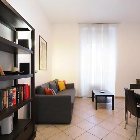 Mila Via Lecco Apartment *