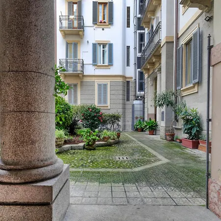 Just Urban - Charming 2br In Historic Building - M1 Wagner * Milánó