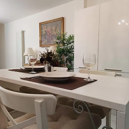 Yr - Dateo Apartment